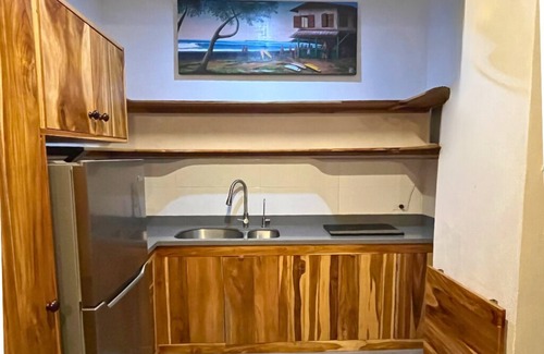 Pavones Condo | PAVONES Modern CONDO, Close2 SURF! AC WIFI HOT H2O