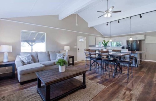 Chattanooga Apartment | Pawnee 2 - Newly Renovated Duplex