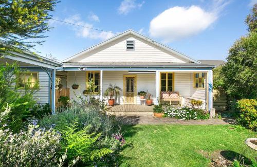 Rye House | Paws Up Cottage