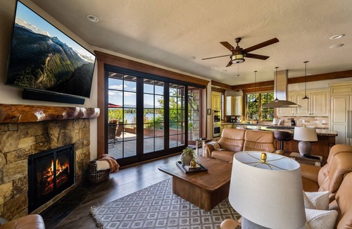 McCall House | Payette Lakefront Home w/PVT Dock Near Shore Lodge