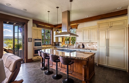 McCall House | Payette Lakefront Home w/PVT Dock Near Shore Lodge