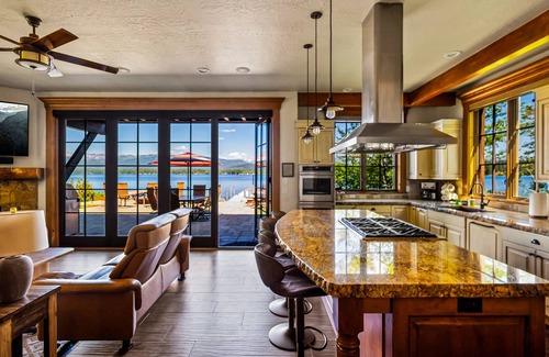 McCall House | Payette Lakefront Home w/PVT Dock Near Shore Lodge