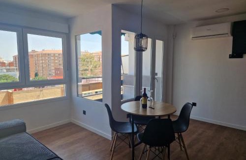 Castello de la Plana Apartment | Paz Central Tower - Pets OK