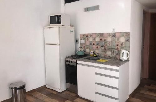 San Antonio de Areco House | PAZ EN LA CIUDAD, en el centro, con WIFI y cochera privada