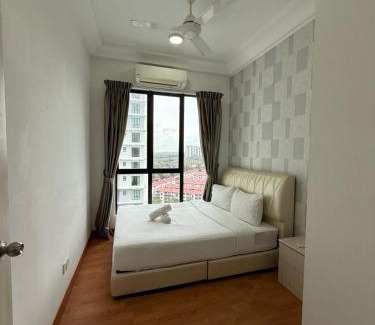 Taman Bukit Mewah Apartment | PB1406 Two bedroom 6-7pax beside paradigm mall
