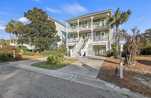 Pelican Bay House | PB17: 17 Pelican Bay