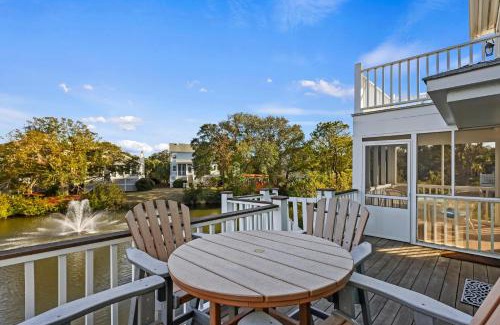 Pelican Bay House | PB17: 17 Pelican Bay