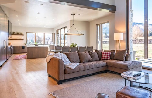 South Snyderville Basin House | PC Home w/Sweeping Mtn Views Great Location