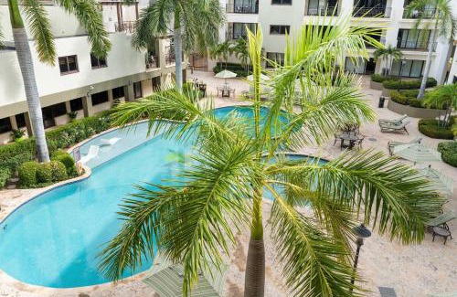 Washington House | PC312 - Pool View - 1BR Perfect for a couple - Close to Palm Beach