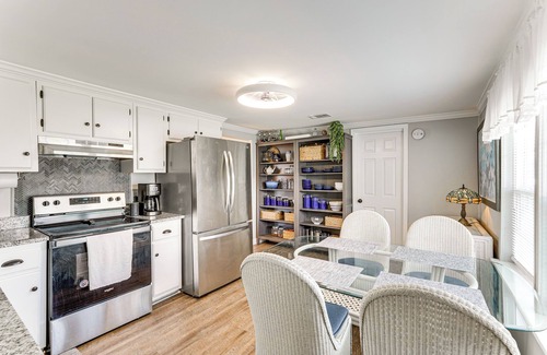 Parker House | PCB Home w/St Andrews Bay Views, Deck & Porch!