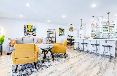 Palm Desert Apartment | PD Retreat Permit# STR2022-0253