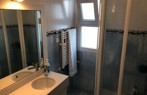 Ponta Delgada House | PDelgada 3-Bed House Sleeps 6 Parking & Sea View