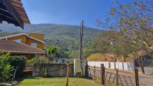 Jardim Flamboyant House | Pe na Pedra quarto 3