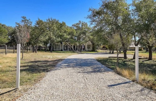 Dripping Springs House | Peabody Ranch Luxury Home W/pool, Hot Tub, Fire Pit!