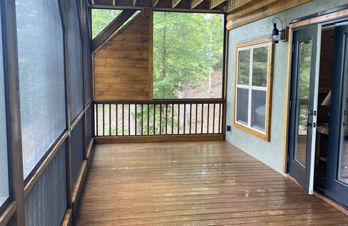 Unaka Cabin | Peace and Beauty - Cabin with spectacular view of the NC Smokies!