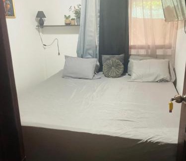Huacas House | Peace and love house