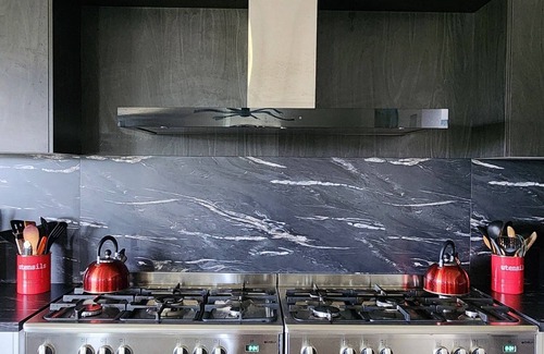 Drake House | Peace and tranquility hidden on the eastern edge of the New England NSW.nnn