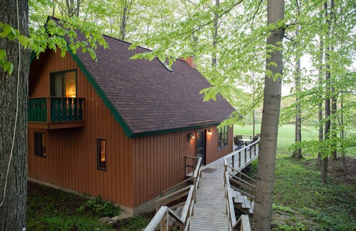 Baileys Harbor Ski Chalet | Peace And Tranquility Setting In The Woods!