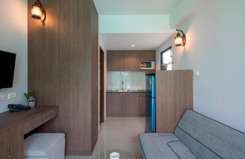 Rawai Hotel | Peace Blue Naiharn Naturist Resort Phuket