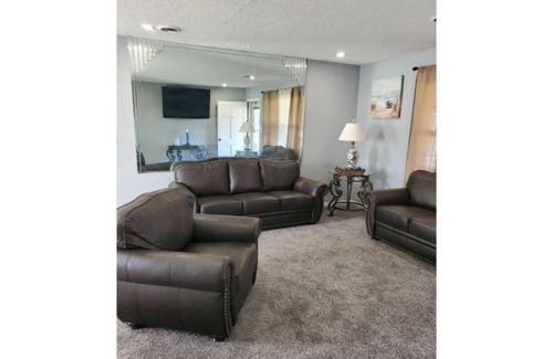 Northwest House | Peace in Town Center