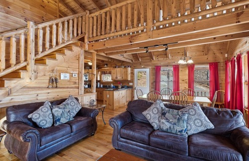 Gatlinburg - Pigeon Forge Cabin | Peace Of Mind 3 Bedroom Cabin by RedAwning