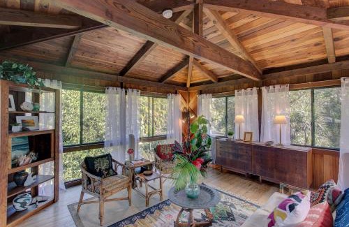 Keaau House | Peace of Paradise cabin