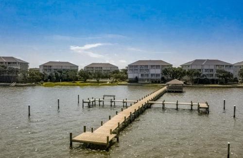 Indian Beach Apartment | Peace on the sound, fun on the Beach