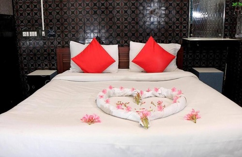 Kalapettai Hotel | Peace Residency