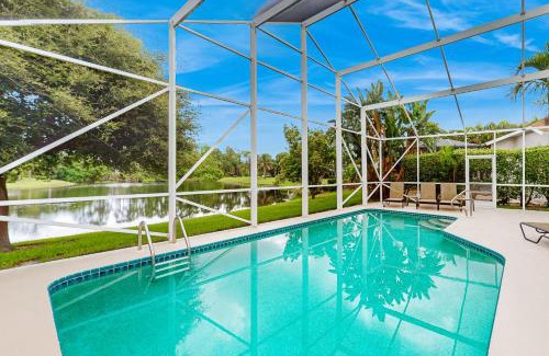 Central Naples House | Peace Rose Villa at Briarwood