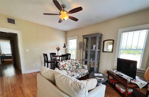 Riviera Bay Apartment | Peaceful 1/1 Apt w/ balcony - Downtown 10 mins