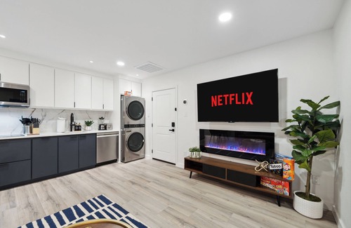 Oak Cliff Apartment | Peaceful 1-BR Stay w/Putting Green near Downtown