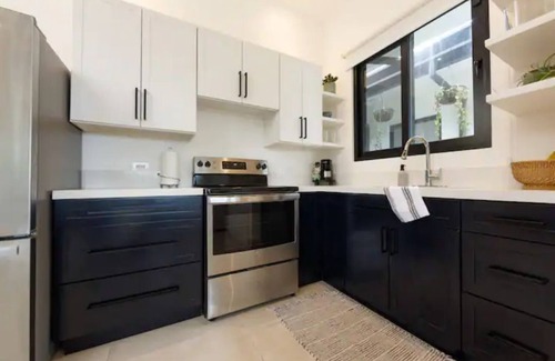 Villarreal House | Peaceful 2BD Breathtaking Ocean & Jungle Views