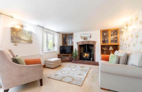 Eastington House | Peaceful 3-Bed Cottage in Eastington
