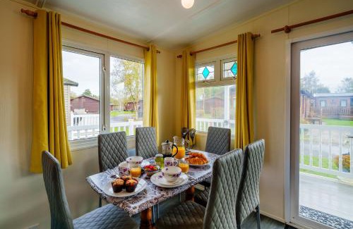 South Lakeland Leisure Village Apartment | Peaceful 3-Bed Lodge ! Ideal for Families!