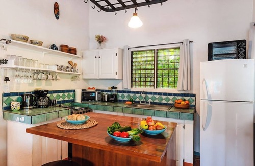 Junquillal House | Peaceful 3BR beach retreat w/private pool, fast WiFi, & AC. Walk to Playa Junquillal. Includes detached casita.