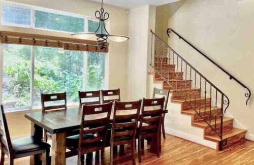 Carmel Valley House | Peaceful 5 Bedroom Home in Carmel Valley near Wine-Tasting