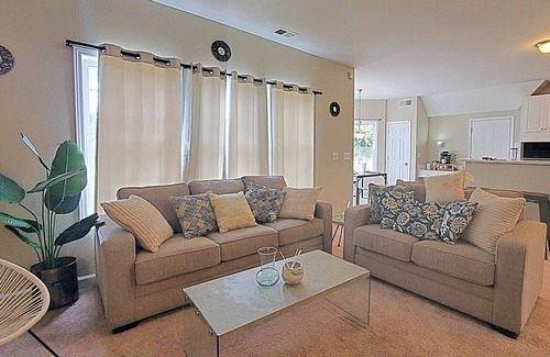 Southwestern House | Peaceful and Charming Home in the Heart of ATL