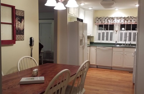 Hixson Cottage | Peaceful and Convenient, go from country road to downtown in just minutes!
