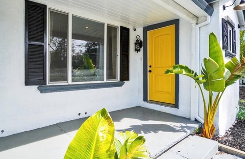Arden-Arcade House | Peaceful and Spacious 3-Bedroom House in Great Neighborhood -- w/ Parking