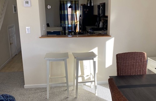 Middletown House | Peaceful and vacation ready home near beaches, mansions and golf