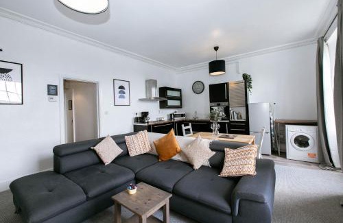 Exeter Apartment | Peaceful Apartment, Private Parking, Long Stay Prices, Close To Uni, Hosp, Centre