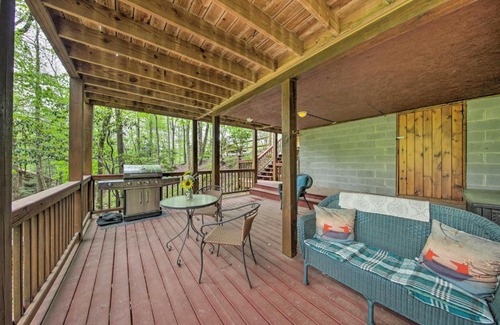 Blue Ridge House | Peaceful Blue Ridge Cabin with Decks and Fire Pit