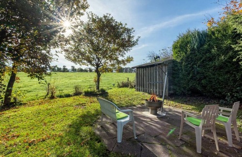 Ferienhausgebiet Hillenseifen House | Peaceful Bungalow Garden Fireplace Self Check-in