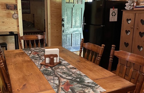 Newberry Cabin | Peaceful Cabin Retreat Within Minutes From Historic Downtown Newberry SC
