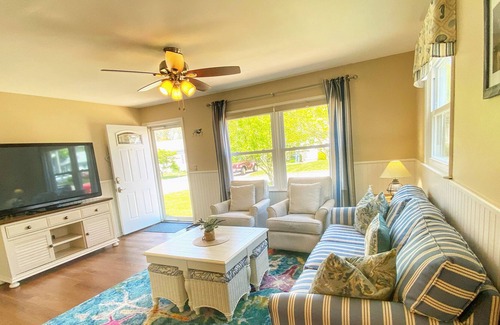 Teaticket House | Peaceful Cape Cod home with deck, grill, air hockey, pool table, & fast WiFi