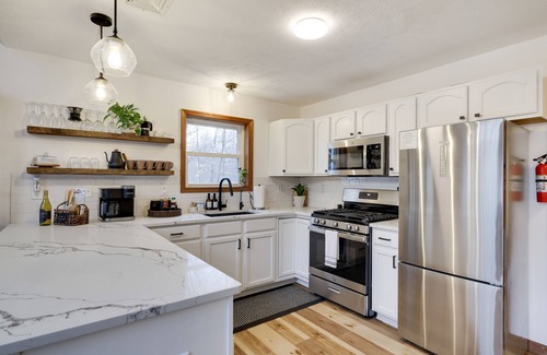 Riverside Estates Ski Chalet | Peaceful Chalet w/Fireplace I Hot Tub I Fire Pit