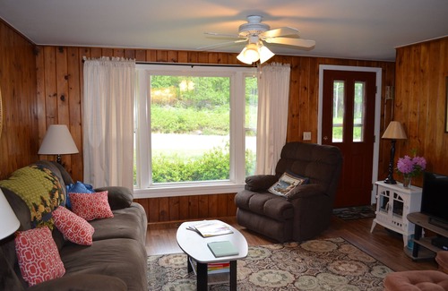 Hall Quarry House | PEACEFUL/Charming home/Dog Friendly/enjoy nature & wildlife/central location