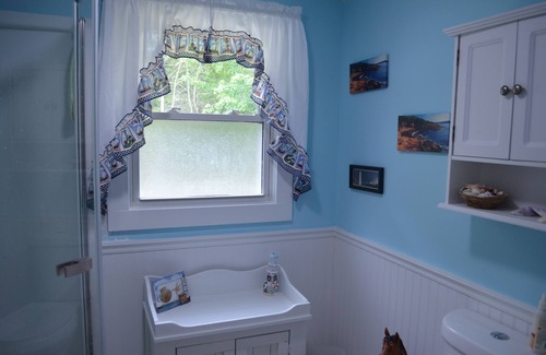 Hall Quarry House | PEACEFUL/Charming home/Dog Friendly/enjoy nature & wildlife/central location