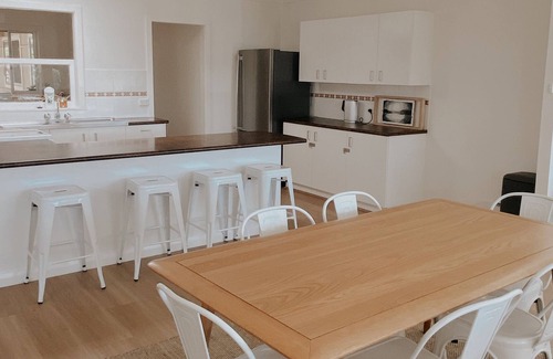 Lake Conjola House | Peaceful Coast House with Fenced Backyard & Easy Walk to Beach and Lake