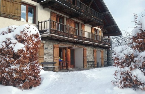 Seez Ski Chalet | Peaceful, comfortable mountain chalet with sauna and jacuzzi